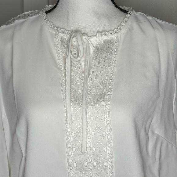 Cece Eyelet Trim Moss Crepe Top - Picture 5 of 8